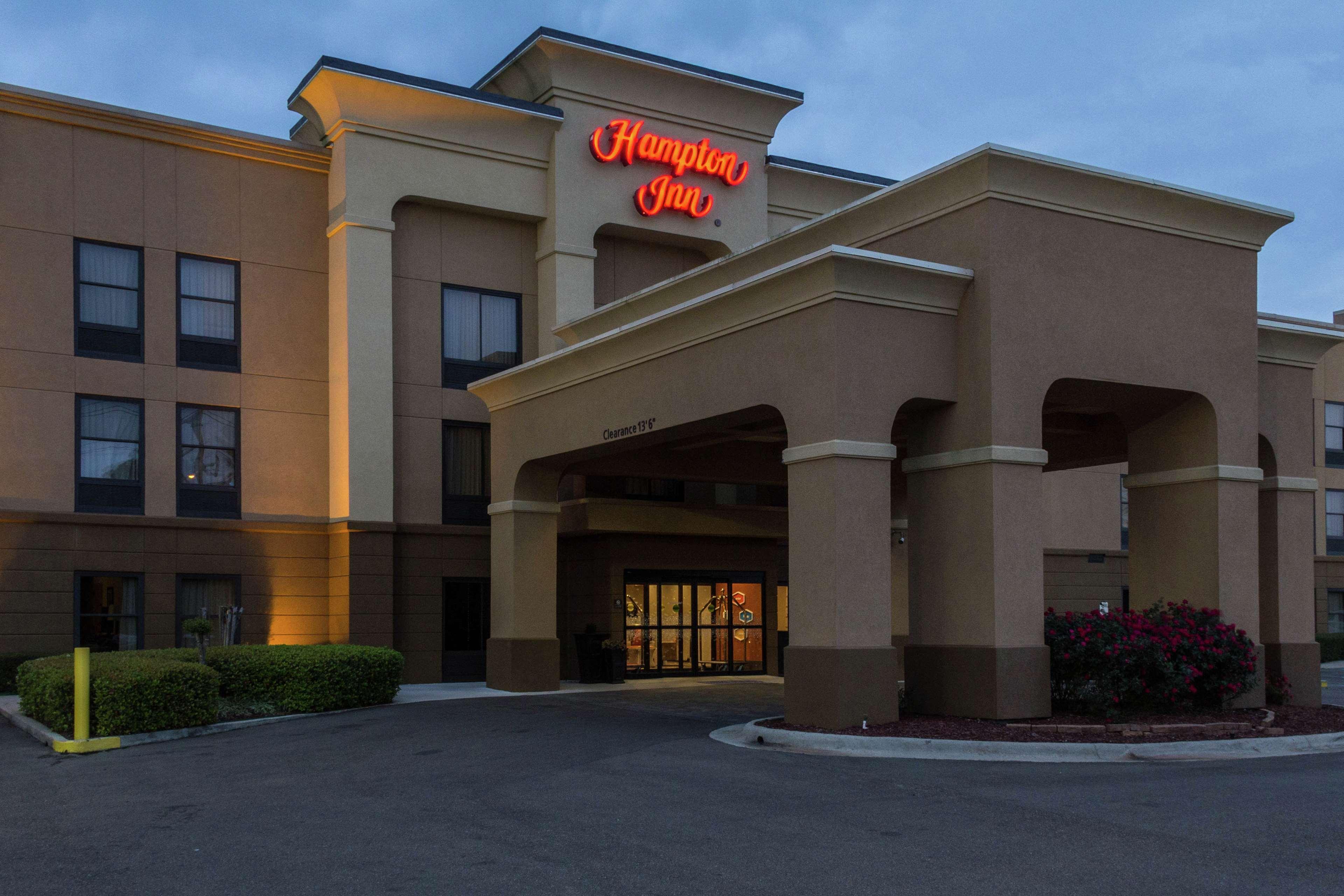 Hampton Inn Clinton Exterior foto
