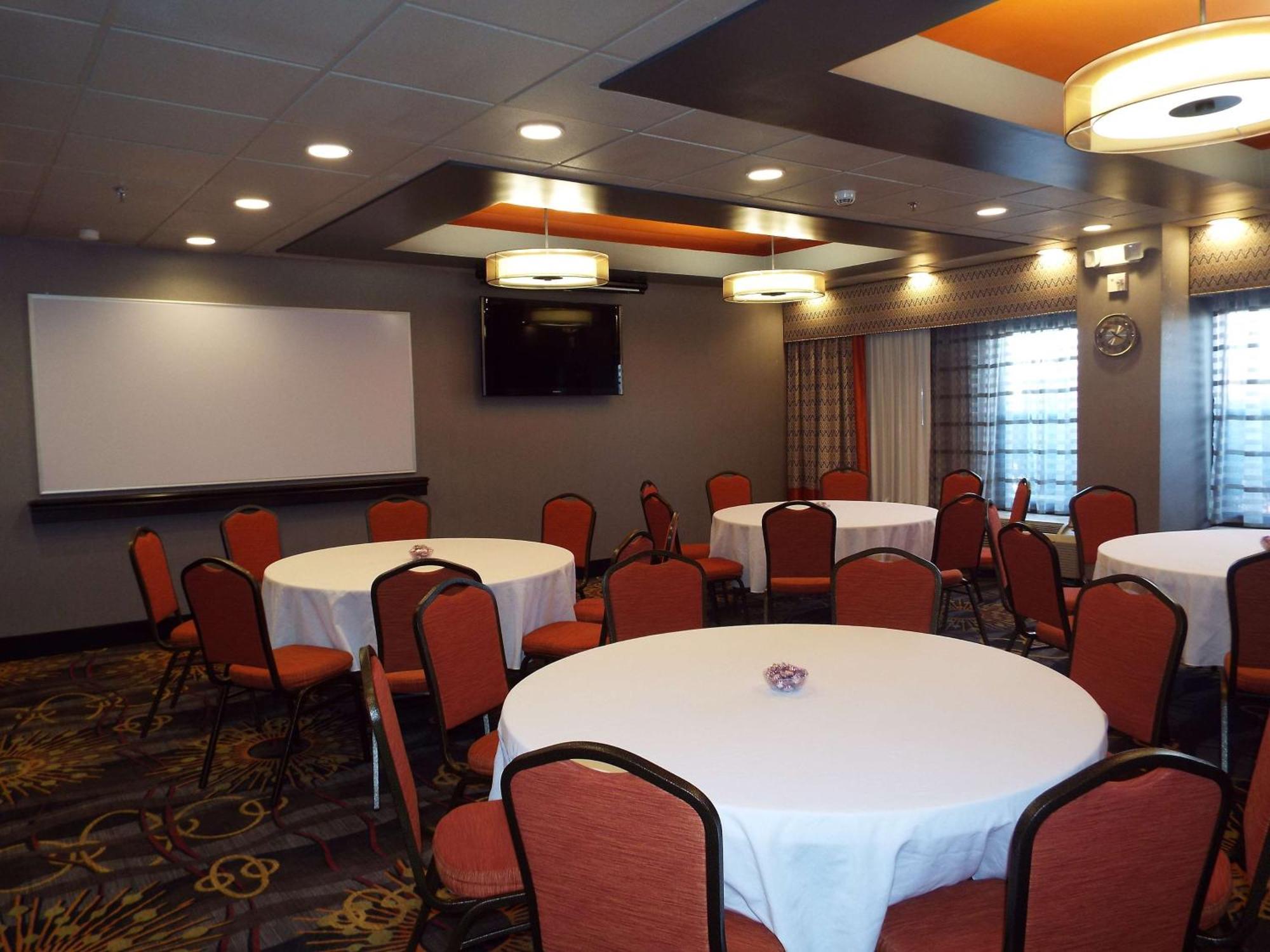 Hampton Inn Clinton Exterior foto